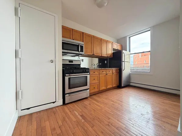 1366 Myrtle Avenue image 1 of 6