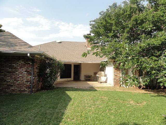 2nd image of 2 Royal Oaks Ct