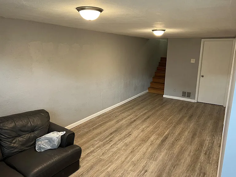 7806 Brier St — Photo 12