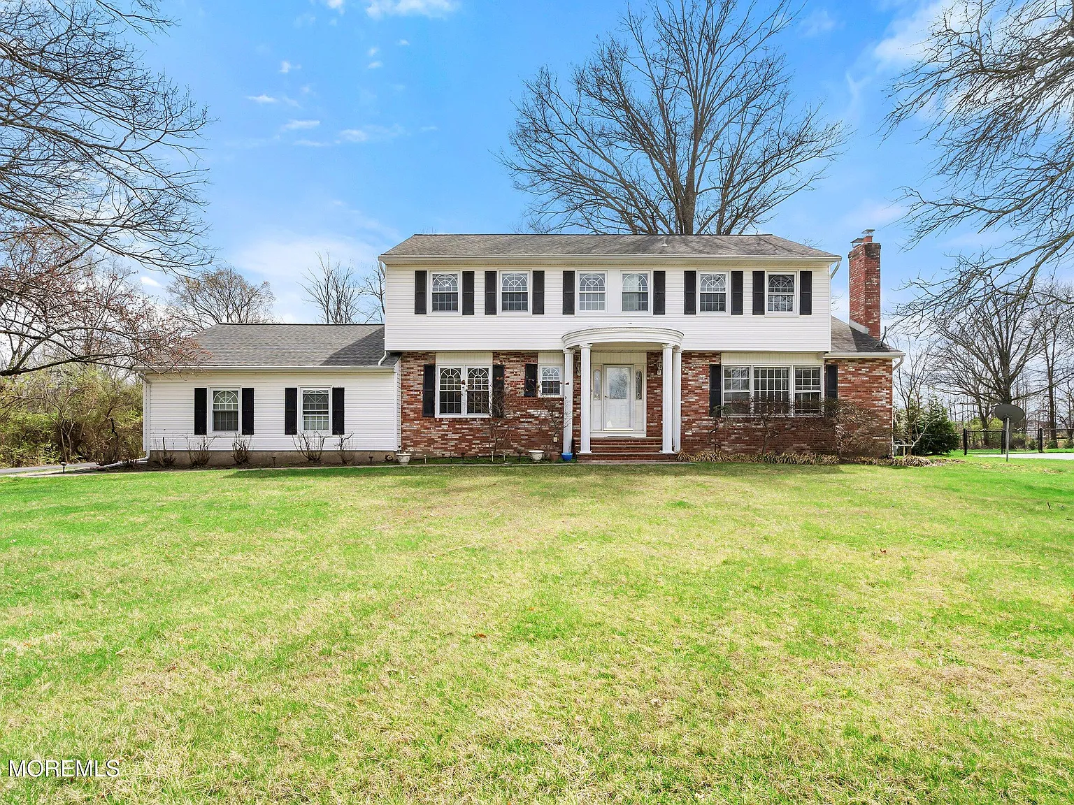 4 bed, 2.5 bath, 2398 sqft, $5,200 — Photo 1