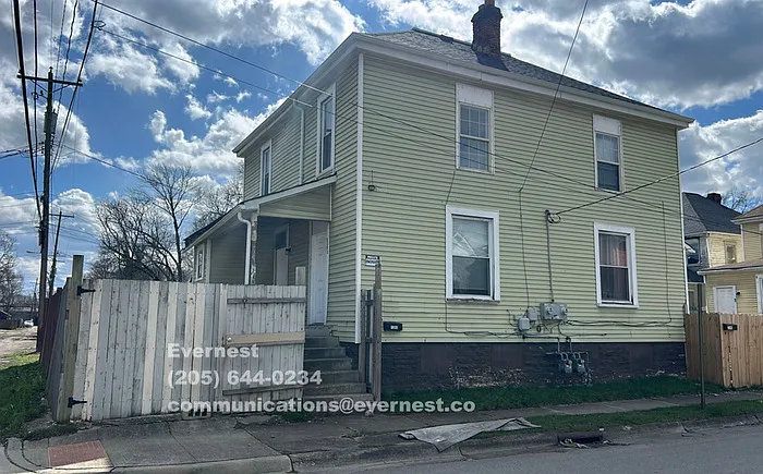 1393 Cable Ave photo 1