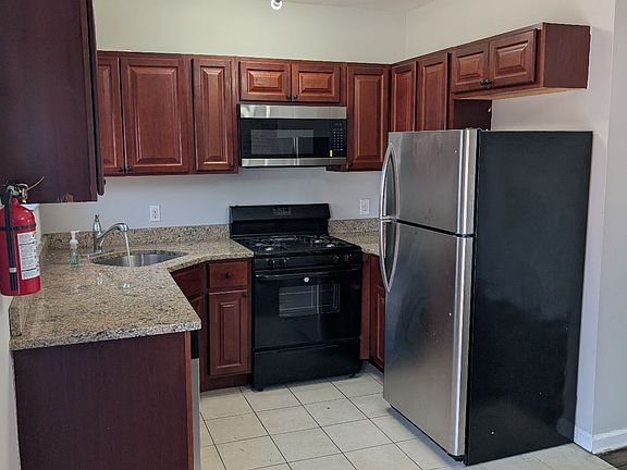 4th image of 178A Union St #2
