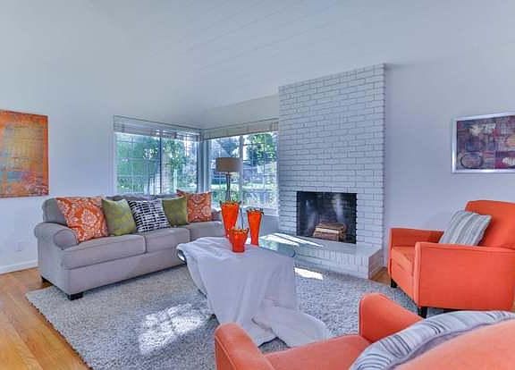 3rd image of 1751 Montemar Way