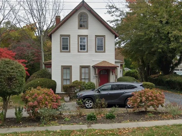 (undisclosed Address), Huntington, NY 11743