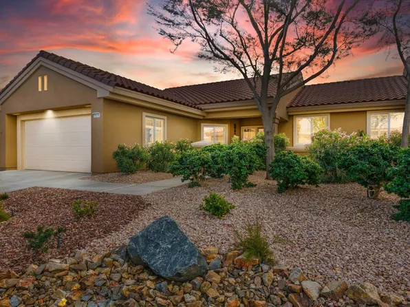 78219 Yucca Blossom Dr, Palm Desert, CA 92211
