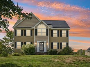 7 Dadak Dr, Dracut, MA 01826