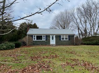 88 Parsons Ln, East Falmouth, MA 02536