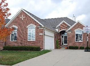 49472 N Glacier, Northville, MI 48168
