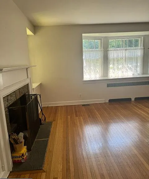 471 Athens Ave — Photo 10