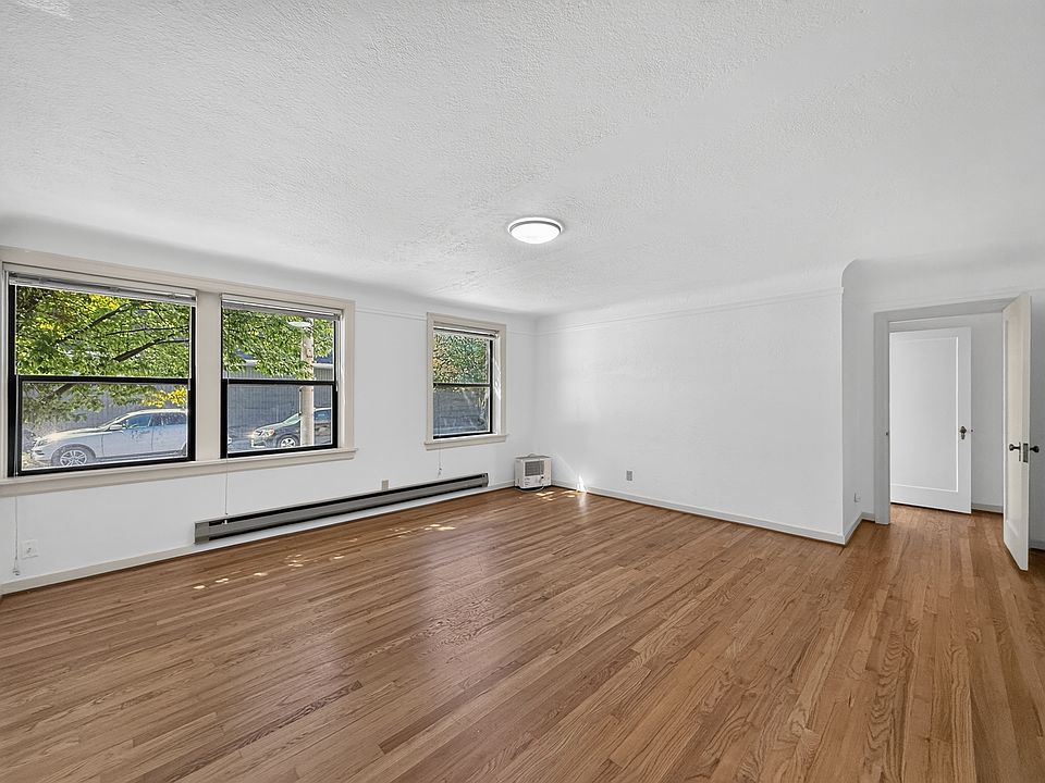 1st image of 280 Morris Ave S APT 7