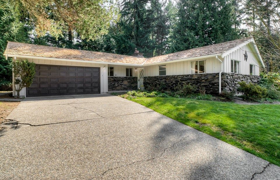 1st image of 13105 72nd Ave E