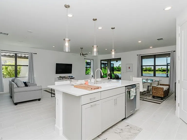 5939 Gala Dr — Photo 7