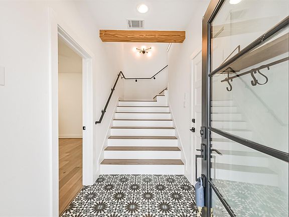 2nd image of 1039 W 24th St