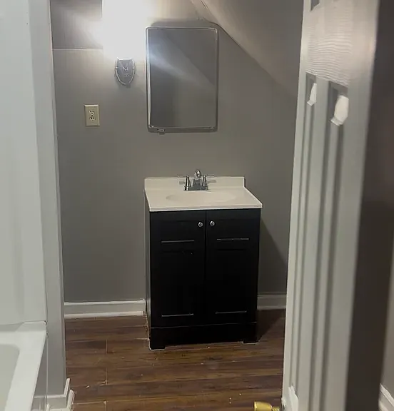 221 College St #3 — Photo 4