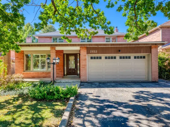 2152 Munns Ave, Oakville, ON L6H 4K4