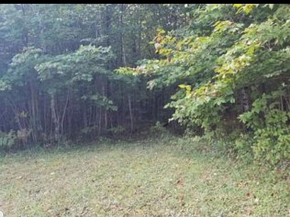 Easement ends at the 5 acres