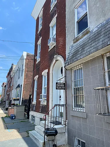2627 Emerald St #1-R Photo 1