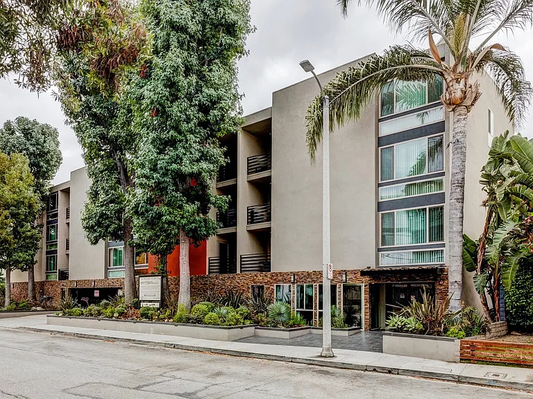 The Willows Apartments — Photo 7