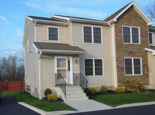 1696 Orchard Park Rd UNIT 4, Buffalo, NY 14224