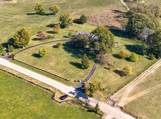 1500 Thatchers Mill Rd, Paris, KY 40361