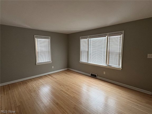 2nd image of 1562 Medford Ave