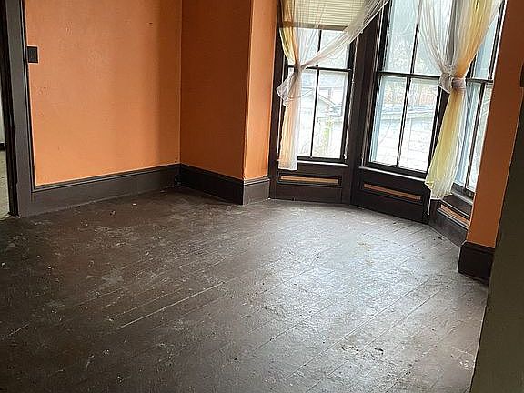 Upstairs Living Area