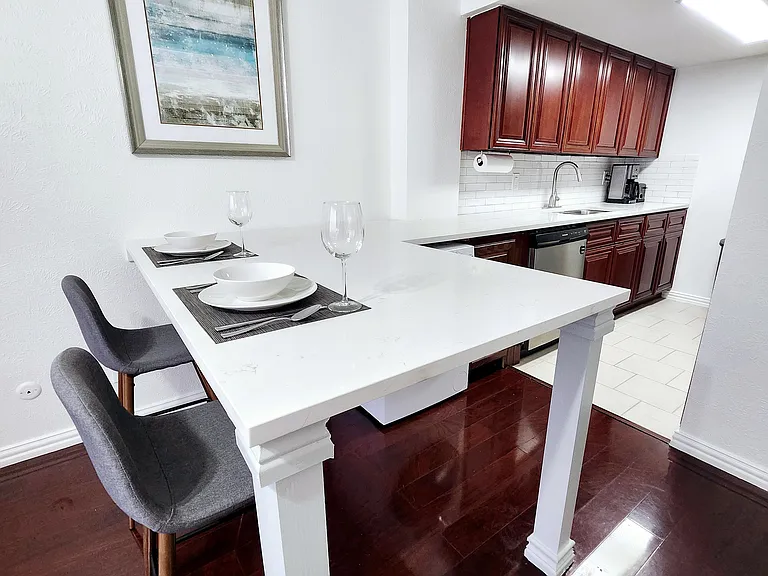 1800 Lavaca St #102 — Photo 5