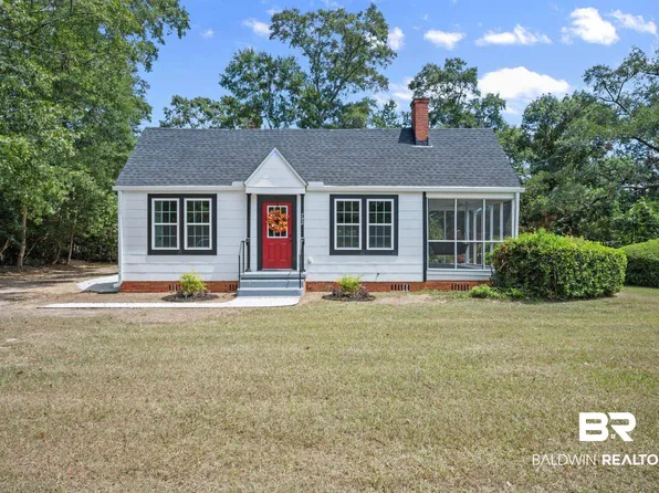 702 Hand Ave, Bay Minette, AL 36507