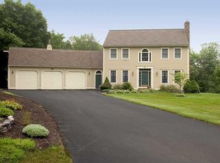 1 Benson Rd, Manchester, ME 04351