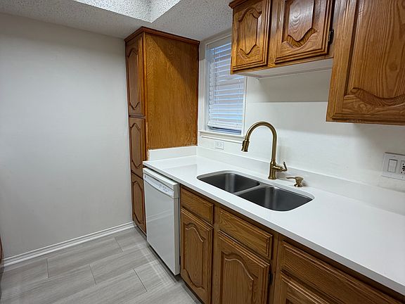 3rd image of 13308 Audelia Rd APT 254