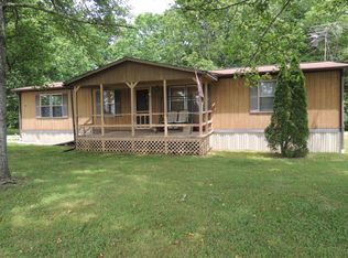 1571 Model Farm Rd, Jamestown, TN 38556