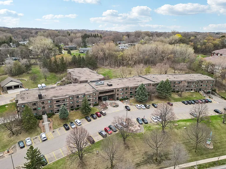 Park Place Apartments in Burnsville — Photo 35