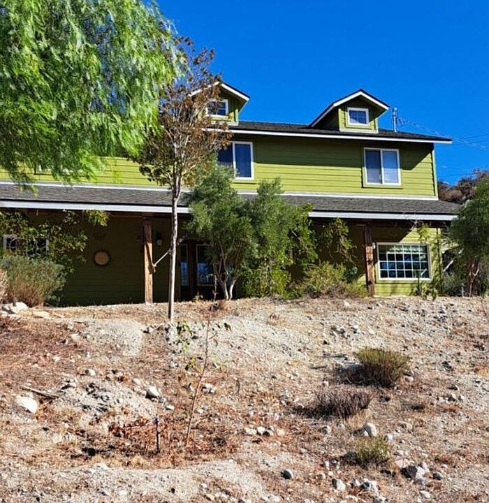 1st image of 16612 Sierra Hwy