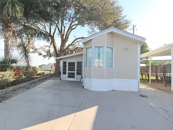 1159 Daniels Rd #1, Moore Haven, FL 33471