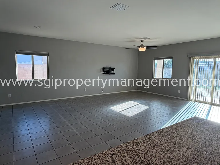3214 N Pleasant View Ln — Photo 12
