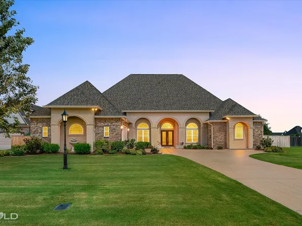 419 Kingston Plantation Blvd, Benton, LA 71006