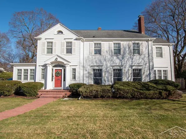 21 W Hannum Blvd, Saginaw, MI 48602