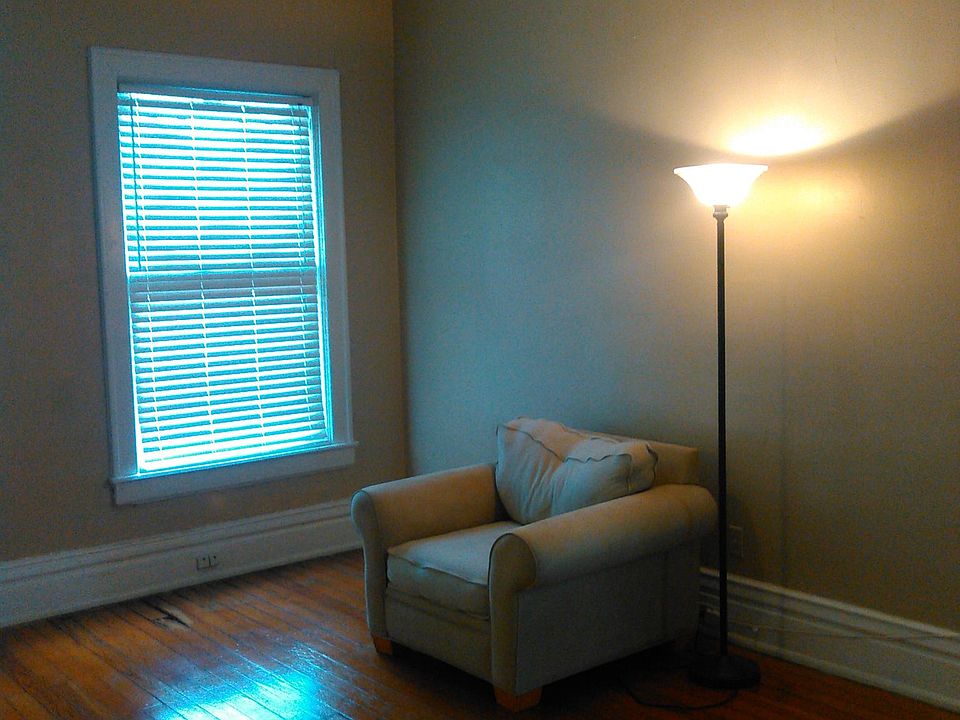 2nd image of 375 Woodland Ave