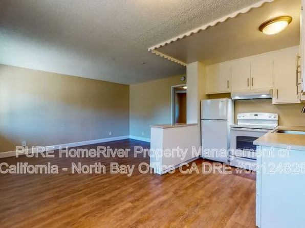 555 Dexter St #I, Santa Rosa, CA 95404