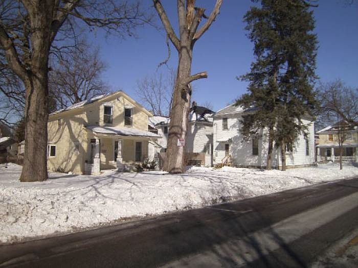 2nd image of 3104 Broadway