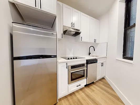 Rented by (Legacy) Tri Hill Realty Group LLC | media 14