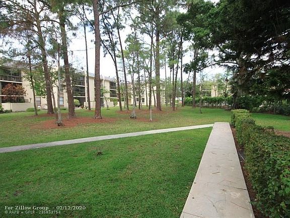 3rd image of 8411 Forest Hills Dr APT 104