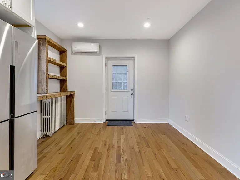 1302 N 19th St #2 — Photo 6