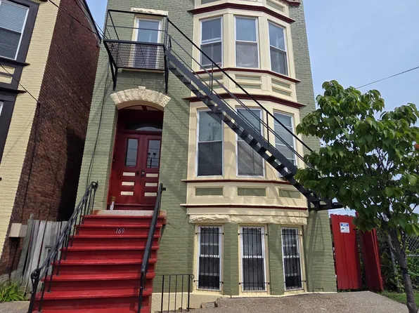 169 Elk St, Albany, NY 12210