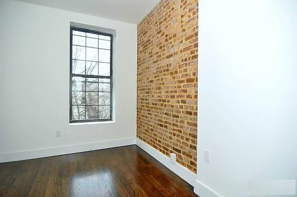 Rented by null | media 11