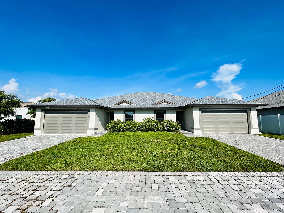 Beautiful duplex with tall ceilings
