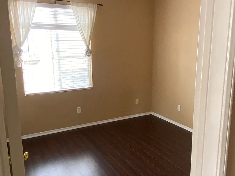 6353 Avenida De Las Vistas #1 — Photo 18