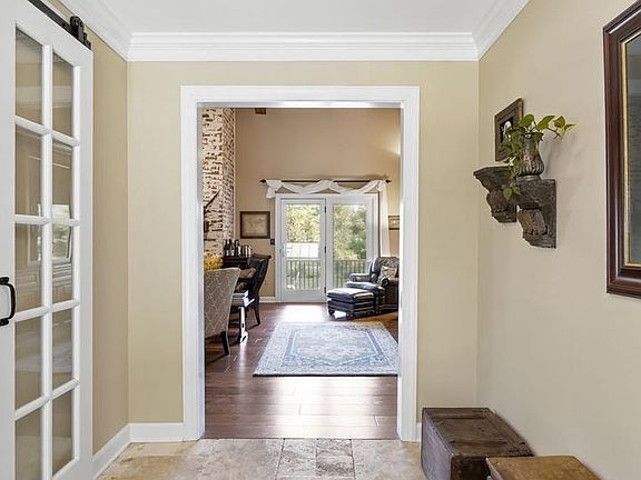 5th image of 7828 Country Club Ln