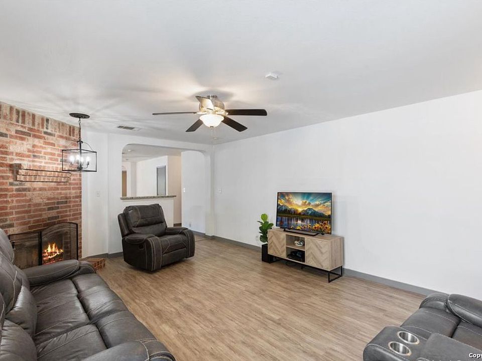 1st image of 2373 Carson Loop