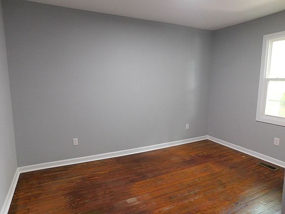 4th image of 912 Southern Ave